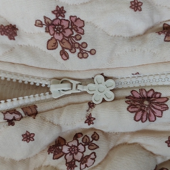 Tahari Cream Floral Embroidered Jacket 4T - Picture 4 of 4